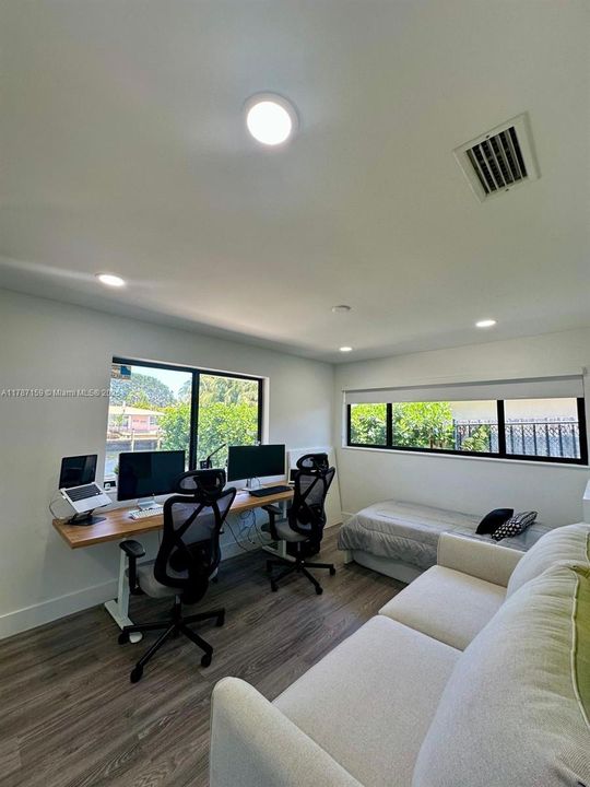 На продажу: $1,395,000 (3 спален, 2 ванн, 1488 Квадратных фут)