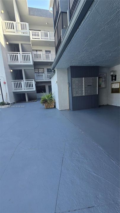 Недавно продано: $142,900 (1 спален, 1 ванн, 691 Квадратных фут)