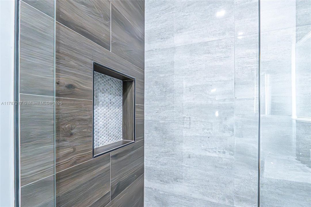 最近租的: $3,750 (4 贝兹, 2 浴室, 0 平方英尺)