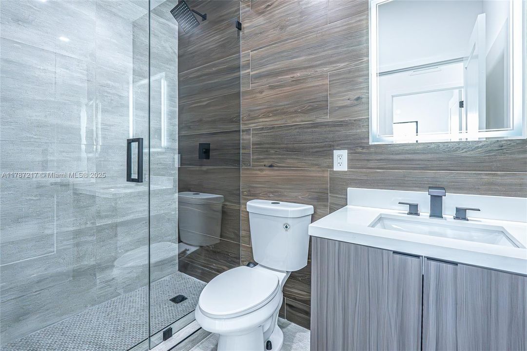 最近租的: $3,750 (4 贝兹, 2 浴室, 0 平方英尺)