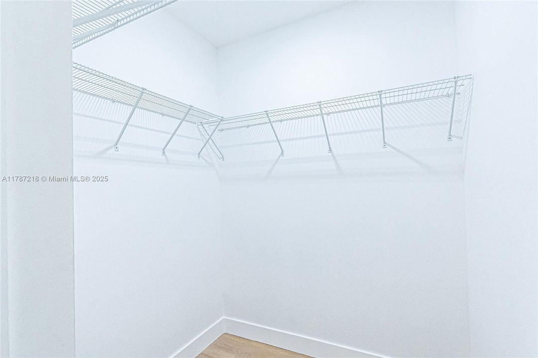 最近租的: $3,700 (4 贝兹, 2 浴室, 0 平方英尺)