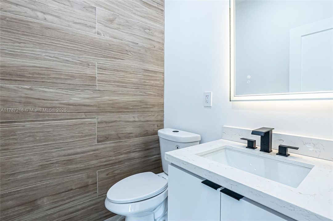 最近租的: $3,700 (4 贝兹, 2 浴室, 0 平方英尺)