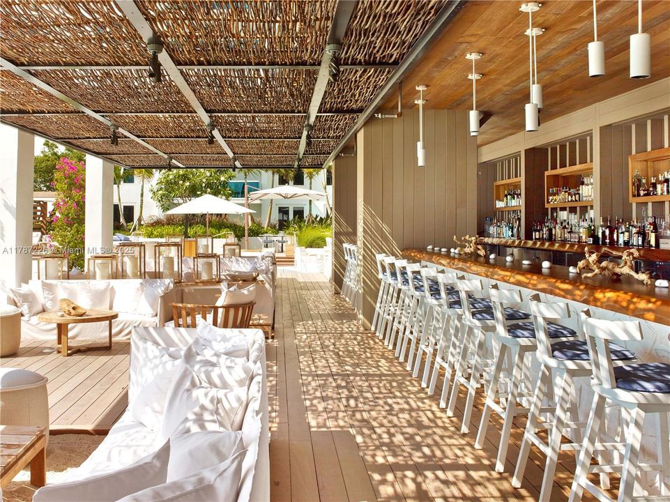 В аренду: $4,500 (0 спален, 1 ванн, 600 Квадратных фут)