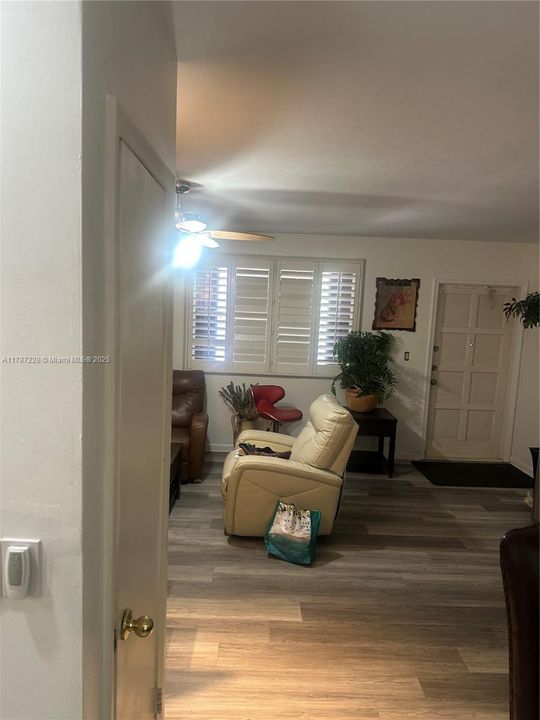 Recently Sold: $259,900 (2 beds, 2 baths, 1028 Square Feet)