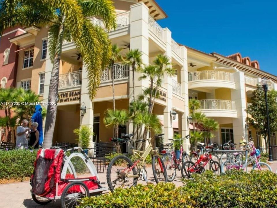 For Rent: $2,700 (3 beds, 2 baths, 1726 Square Feet)