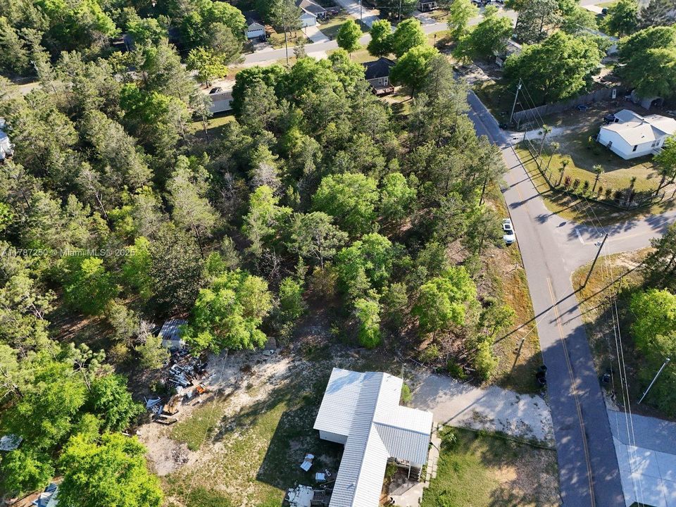 最近售出: $29,000 (0.49 acres)