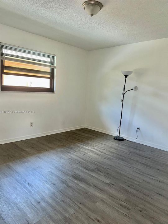 Recently Rented: $1,500 (1 beds, 1 baths, 519 Square Feet)