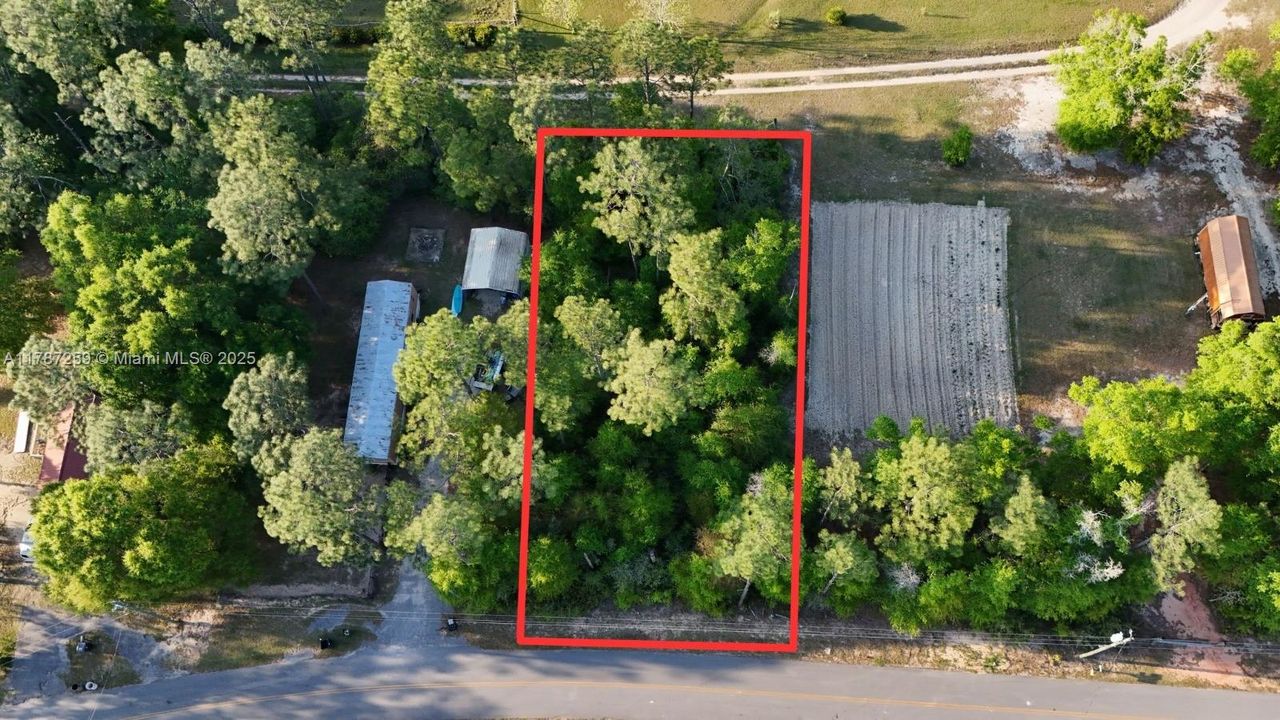 Vendido Recientemente: $28,000 (0.33 acres)