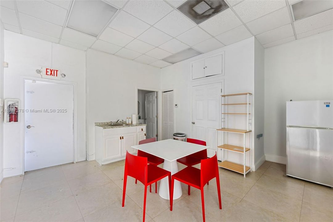 Vendido Recientemente: $2,200,000 (0 camas, 0 baños, 0 Pies cuadrados)