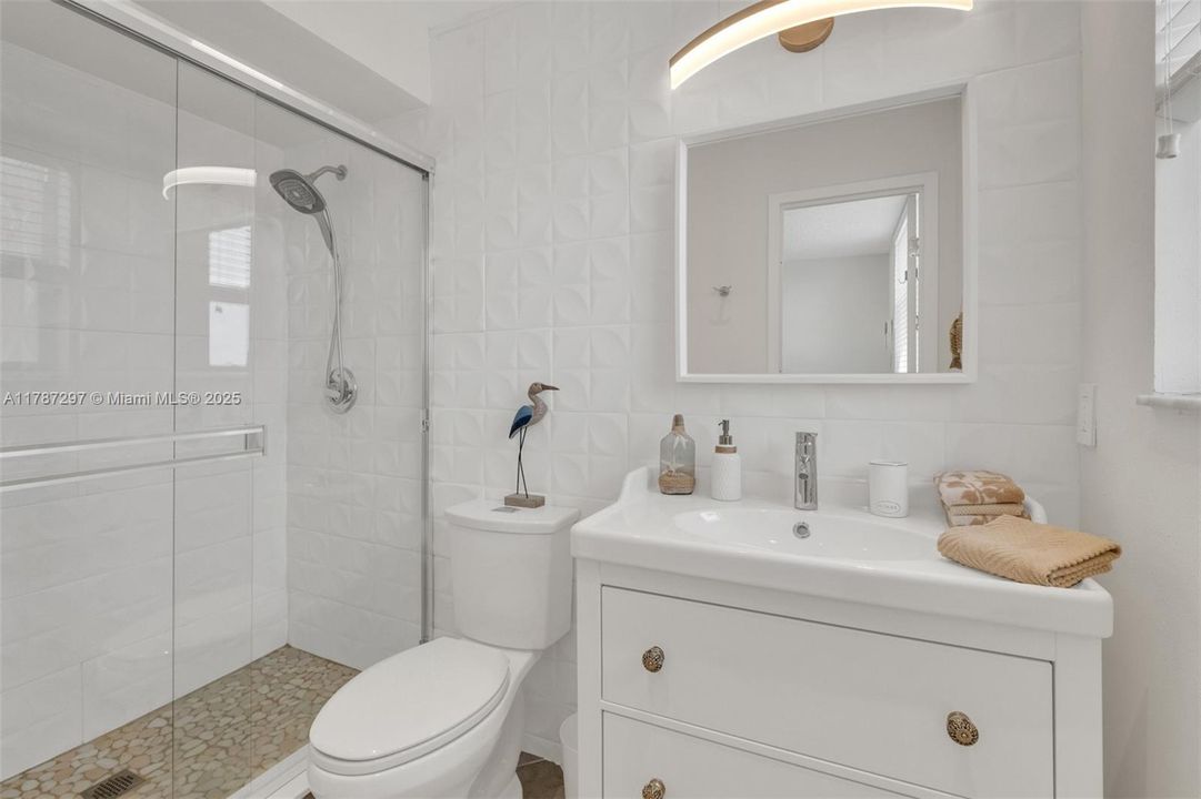 Recently Sold: $159,900 (2 beds, 2 baths, 1010 Square Feet)