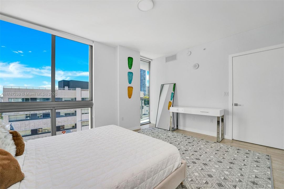 最近租的: $3,370 (1 贝兹, 1 浴室, 0 平方英尺)