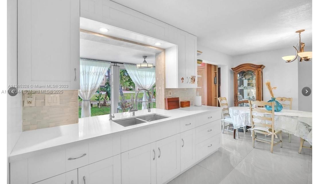 En Venta: $440,000 (2 camas, 2 baños, 1249 Pies cuadrados)