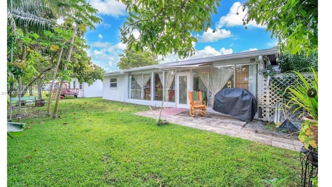 En Venta: $440,000 (2 camas, 2 baños, 1249 Pies cuadrados)