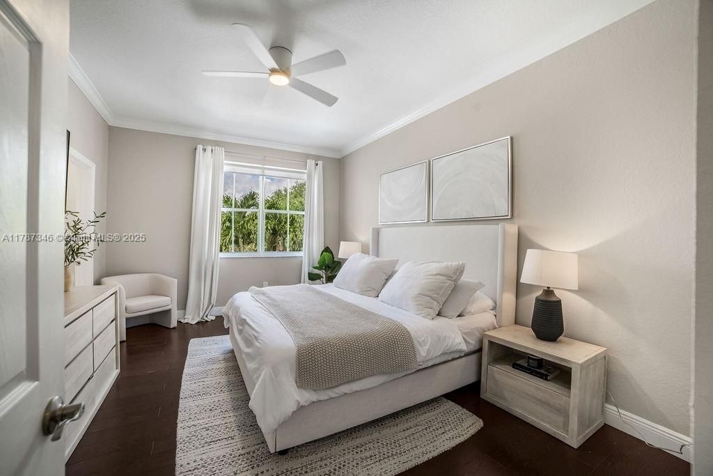 Недавно арендовано: $3,400 (3 спален, 2 ванн, 1739 Квадратных фут)