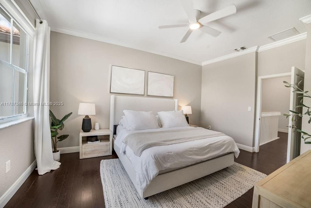 Недавно арендовано: $3,400 (3 спален, 2 ванн, 1739 Квадратных фут)