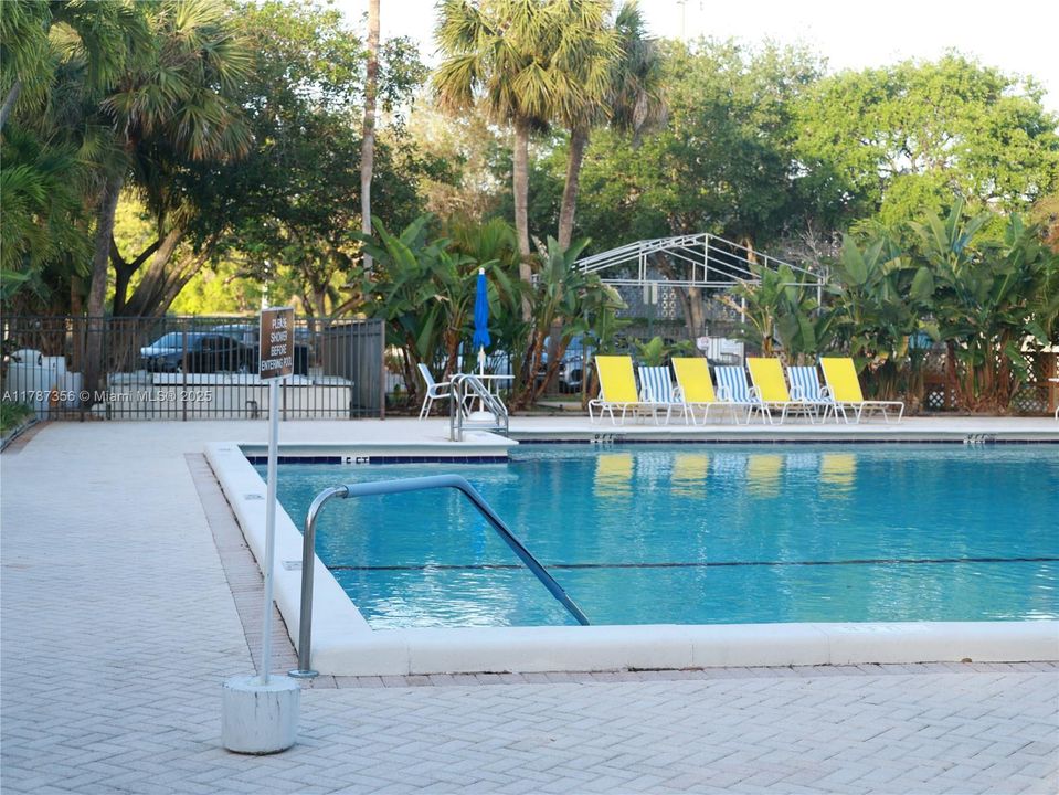 出租: $2,200 (2 贝兹, 2 浴室, 1290 平方英尺)