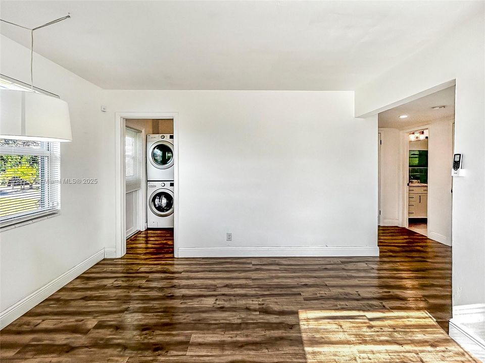 Недавно арендовано: $1,800 (1 спален, 1 ванн, 944 Квадратных фут)