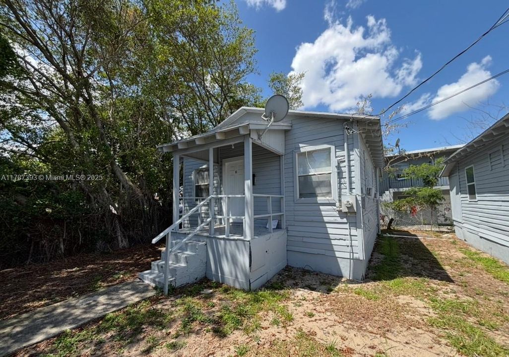 Recently Rented: $1,500 (2 beds, 1 baths, 485 Square Feet)