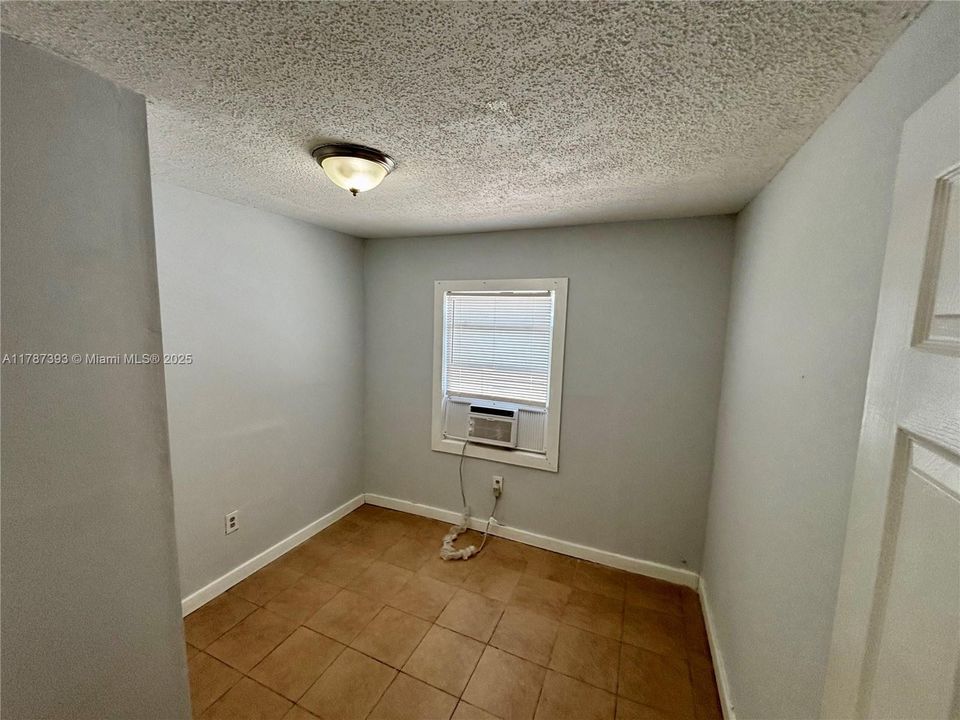 Recently Rented: $1,500 (2 beds, 1 baths, 485 Square Feet)