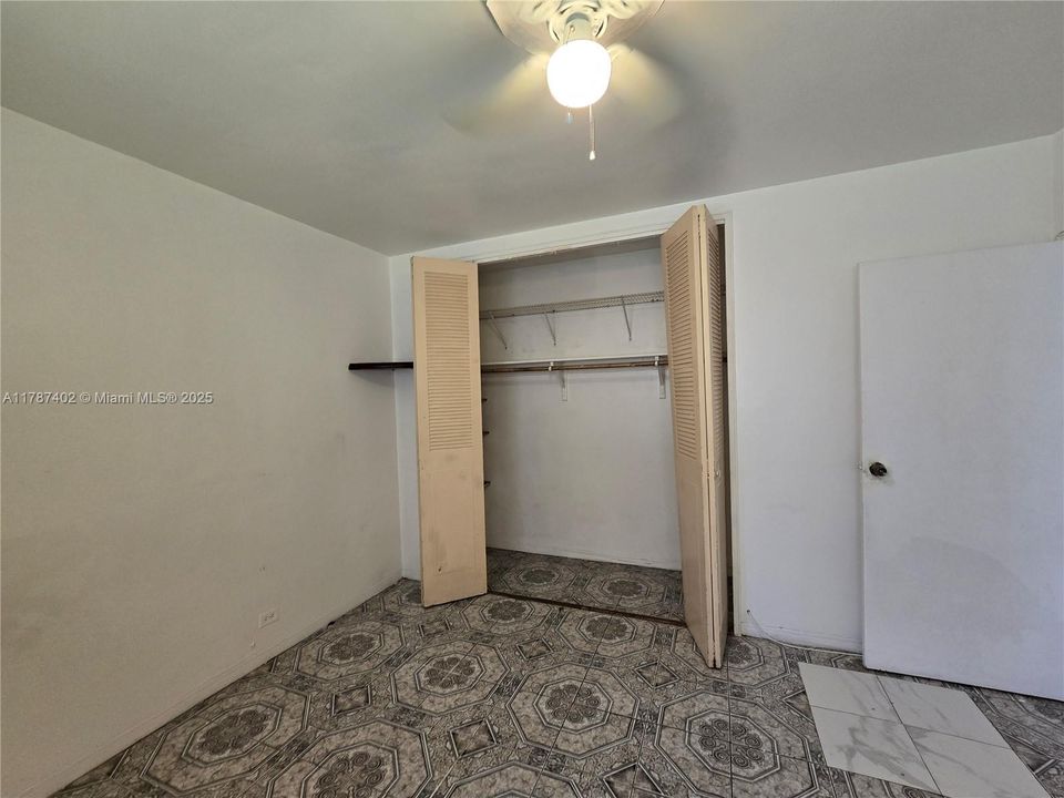 Recently Rented: $1,500 (1 beds, 1 baths, 551 Square Feet)