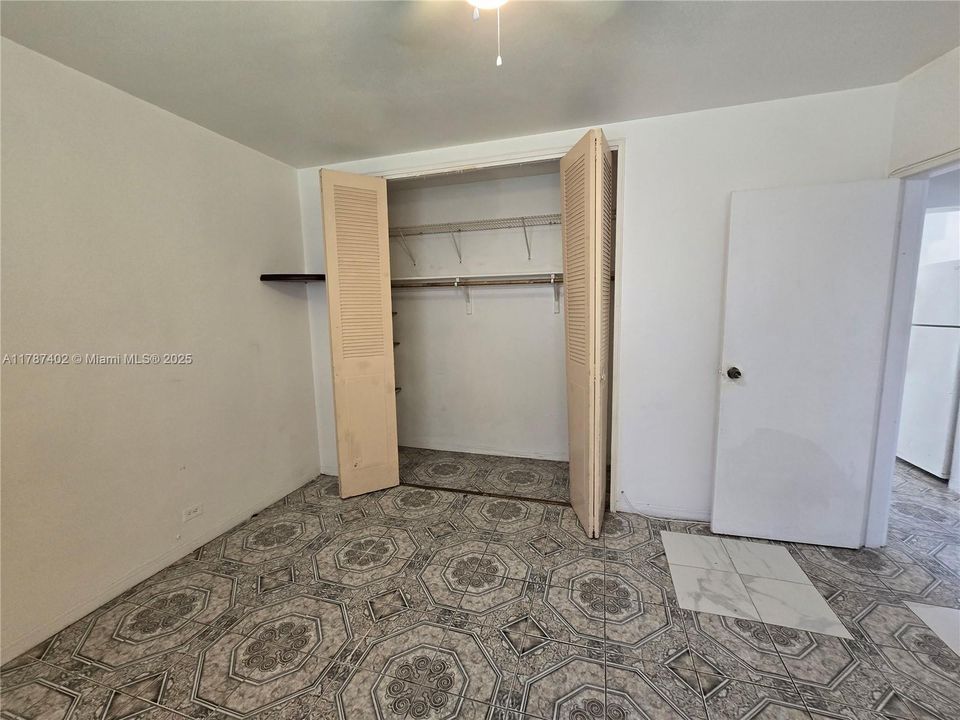 Recently Rented: $1,500 (1 beds, 1 baths, 551 Square Feet)