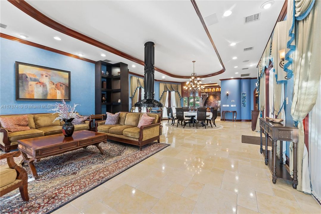 For Sale: $7,000,000 (5 beds, 5 baths, 5845 Square Feet)