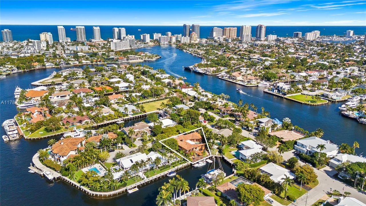 For Sale: $7,000,000 (5 beds, 5 baths, 5845 Square Feet)