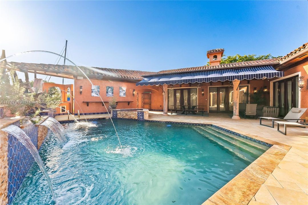 For Sale: $7,000,000 (5 beds, 5 baths, 5845 Square Feet)