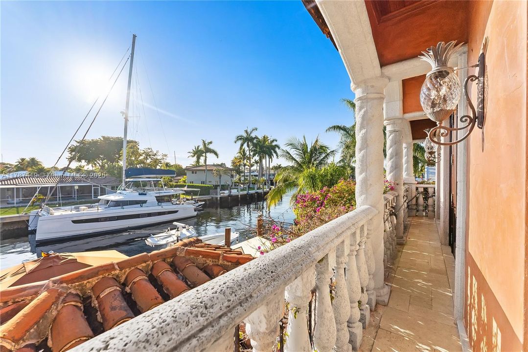 For Sale: $7,000,000 (5 beds, 5 baths, 5845 Square Feet)