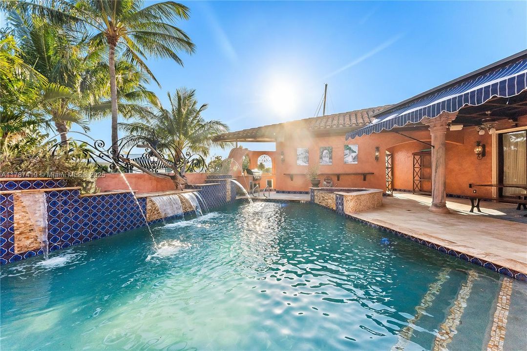 For Sale: $7,000,000 (5 beds, 5 baths, 5845 Square Feet)