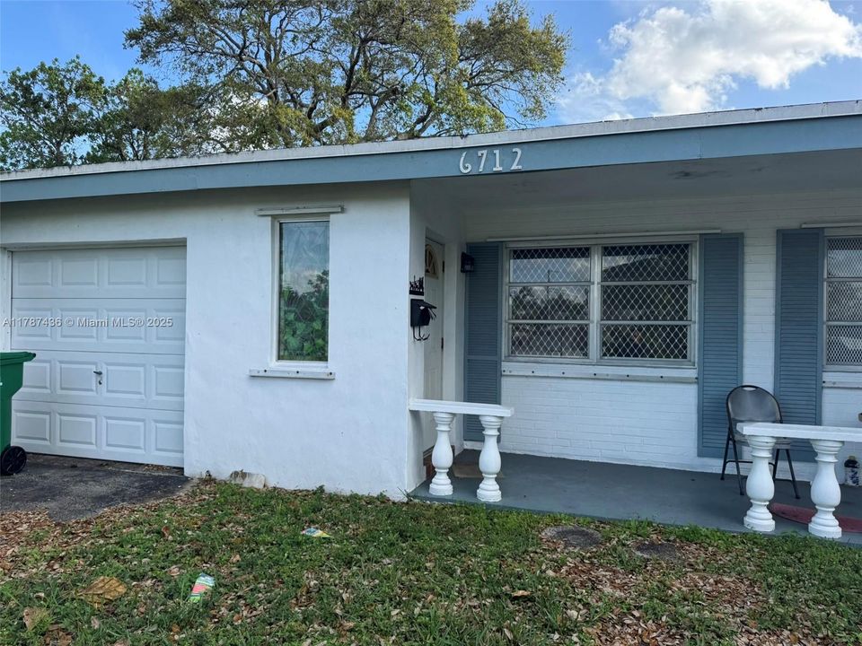 最近售出: $375,000 (3 贝兹, 2 浴室, 1550 平方英尺)