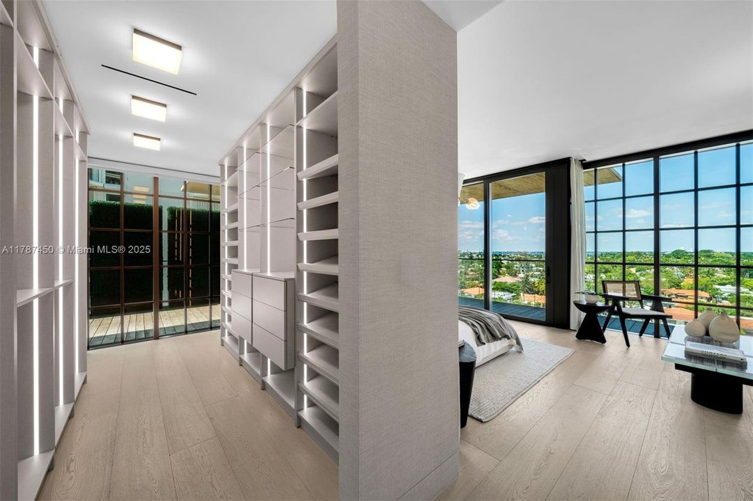 En Venta: $12,900,000 (3 camas, 3 baños, 3136 Pies cuadrados)