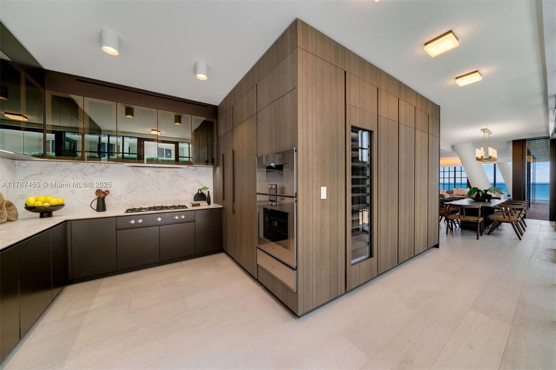 En Venta: $12,900,000 (3 camas, 3 baños, 3136 Pies cuadrados)