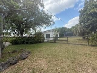 Recently Sold: $1,390,000 (4 beds, 3 baths, 2552 Square Feet)