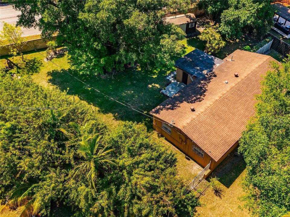 Vendido Recientemente: $895,000 (3 camas, 2 baños, 1524 Pies cuadrados)