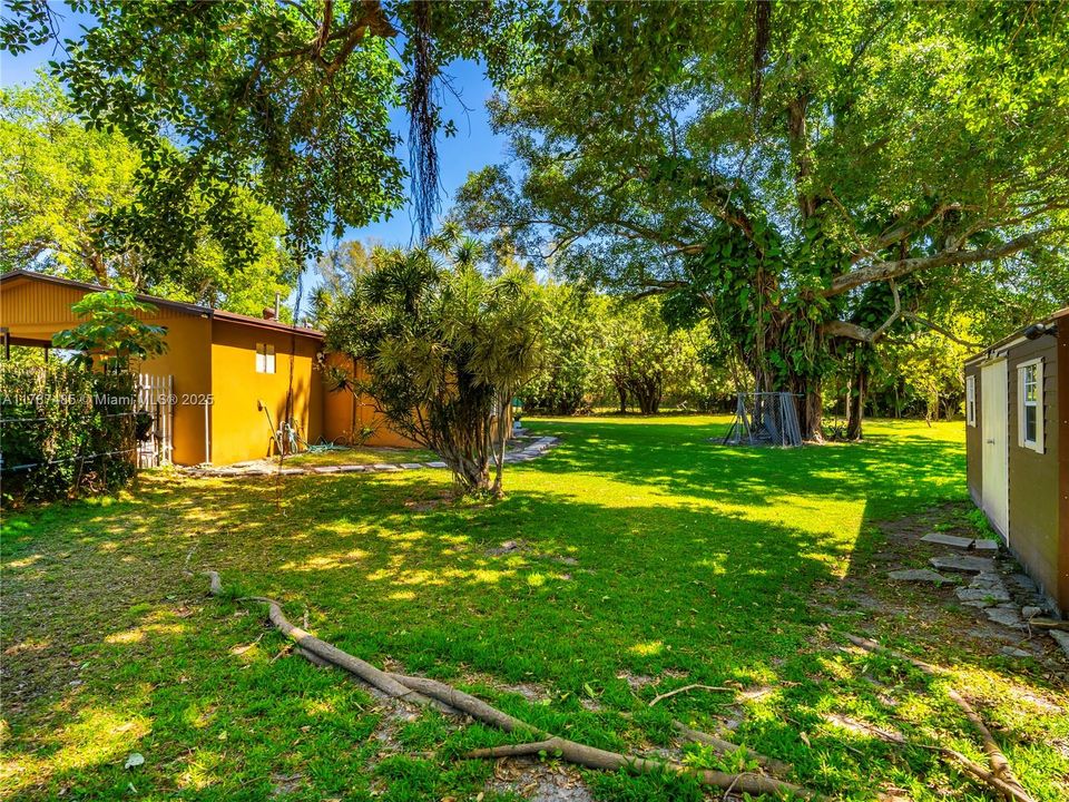 Vendido Recientemente: $895,000 (3 camas, 2 baños, 1524 Pies cuadrados)