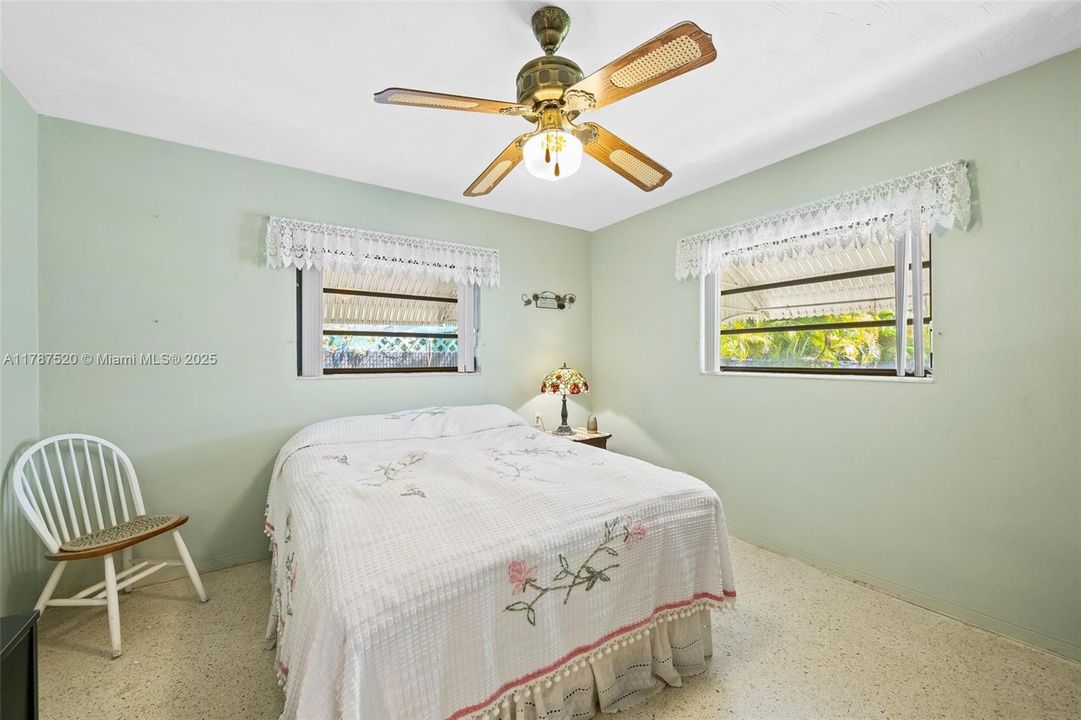 Recently Sold: $629,999 (3 beds, 2 baths, 1426 Square Feet)