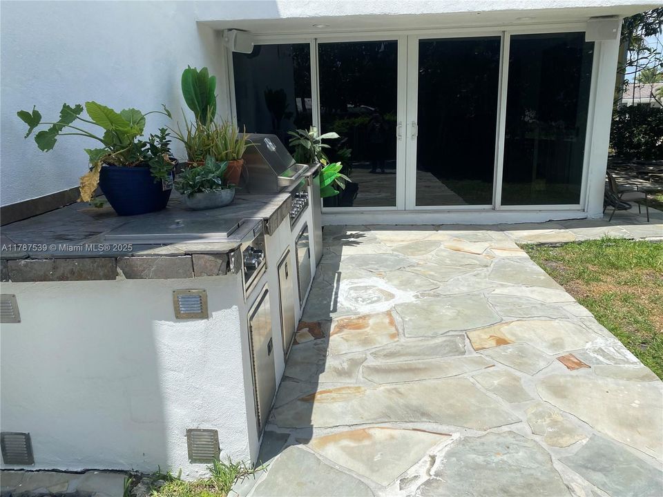 В аренду: $18,500 (3 спален, 4 ванн, 4991 Квадратных фут)