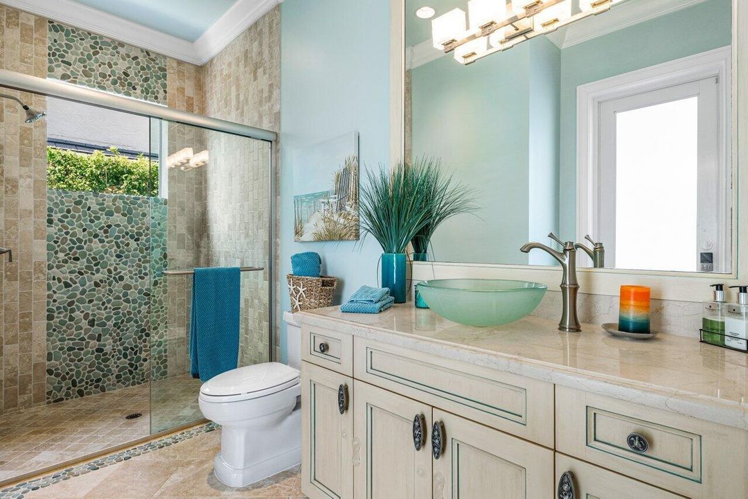 Guest Bathroom Ensuite