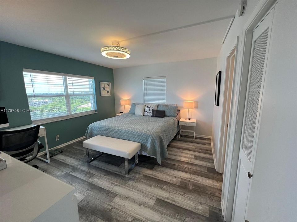 For Rent: $3,200 (2 beds, 2 baths, 1070 Square Feet)