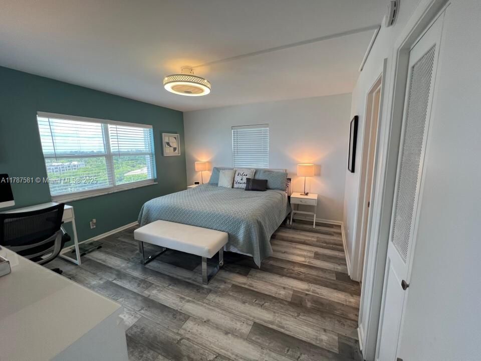 For Rent: $3,200 (2 beds, 2 baths, 1070 Square Feet)