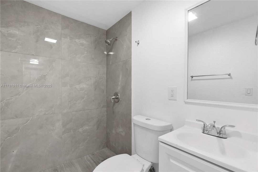 На продажу: $650,000 (0 спален, 0 ванн, 1550 Квадратных фут)