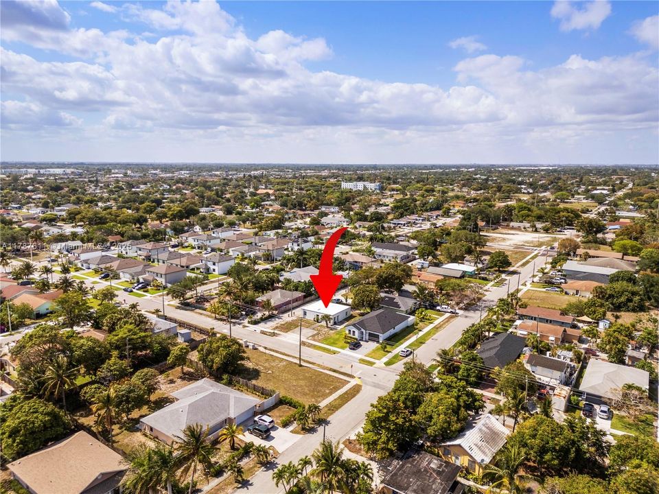 На продажу: $650,000 (0 спален, 0 ванн, 1550 Квадратных фут)