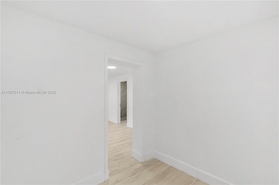 На продажу: $650,000 (0 спален, 0 ванн, 1550 Квадратных фут)