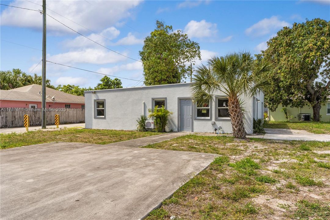 На продажу: $650,000 (0 спален, 0 ванн, 1550 Квадратных фут)