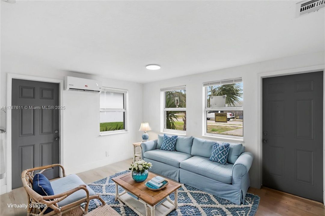 На продажу: $650,000 (0 спален, 0 ванн, 1550 Квадратных фут)