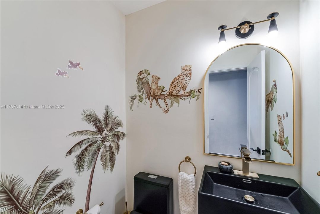 Vendido Recientemente: $2,750,000 (3 camas, 3 baños, 3093 Pies cuadrados)