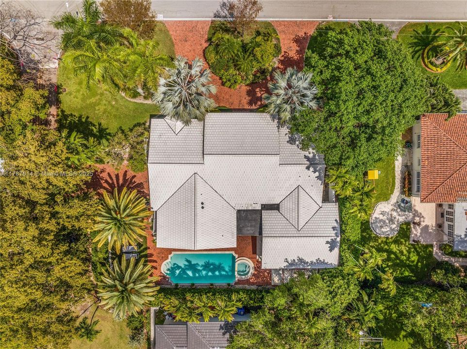 Vendido Recientemente: $2,750,000 (3 camas, 3 baños, 3093 Pies cuadrados)