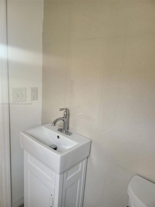 For Sale: $612,999 (4 beds, 3 baths, 1225 Square Feet)