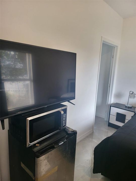 For Sale: $612,999 (4 beds, 3 baths, 1225 Square Feet)